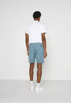 INDICODE JEANS CONER - Short - Aegean Blue -INDICODE JEANS Boutique 0390e92cc5ff4f92821c3fd089fb68ee