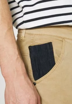 INDICODE JEANS ATHLONE - Short - Antelope -INDICODE JEANS Boutique 03ce7a077c5344ad8db118200d2fb2d0