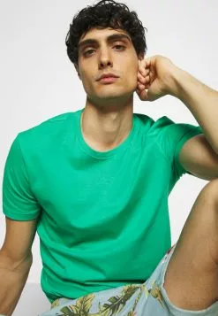 INDICODE JEANS FLOWERS - Short - Blue Wave -INDICODE JEANS Boutique 21a27f2e6dac4337bf121867f89f58e9