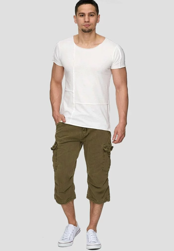 INDICODE JEANS MIT GÜRTEL NICOLAS - Short - Dark Green 2 INDICODE JEANS MIT GÜRTEL NICOLAS - Short - Dark Green – Image 2