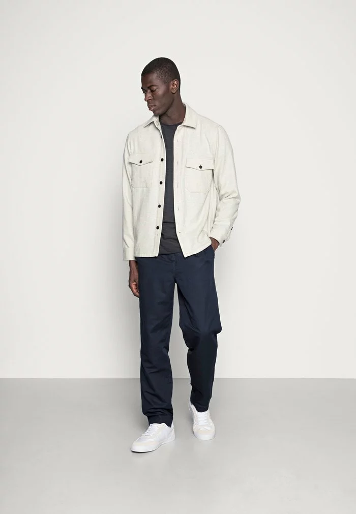 INDICODE JEANS ALAIN - T-shirt Basique - Black 2 INDICODE JEANS ALAIN - T-shirt Basique - Black – Image 2