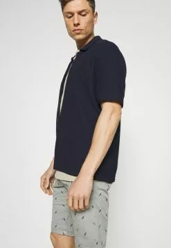 INDICODE JEANS ASHFIELD - Short - Light Grey -INDICODE JEANS Boutique 32d4660d89c74c54bd9fa4993401b1ce