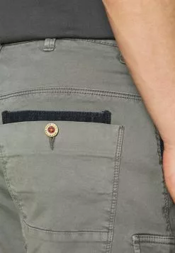 INDICODE JEANS ATHLONE - Short - Pewter 9 INDICODE JEANS ATHLONE - Short - Pewter -INDICODE JEANS Boutique 3cb71e54214f46329387e309fd8469b9