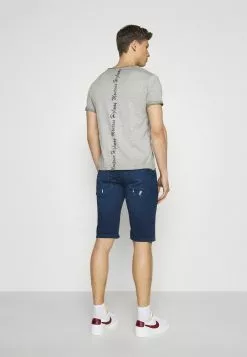 INDICODE JEANS COMMERCIAL KEN HOLES - Short En Jean - Blue -INDICODE JEANS Boutique 3d8af048dfe54652b56a99bd652e5709