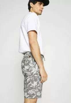 INDICODE JEANS RIVERA - Short - Pewter 9 INDICODE JEANS RIVERA - Short - Pewter -INDICODE JEANS Boutique 4af0eaab09f847259c8a3ea0fa35351a