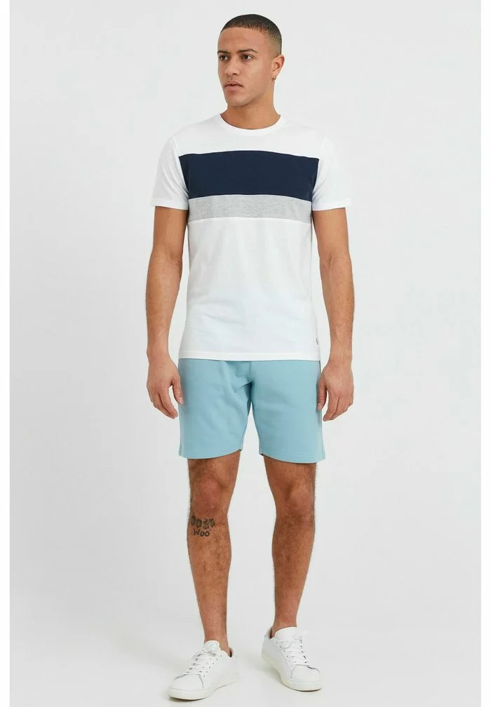 INDICODE JEANS IDKENNAN - Short - Blue Wave 2 INDICODE JEANS IDKENNAN - Short - Blue Wave – Image 2