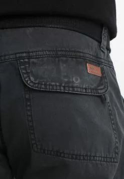 INDICODE JEANS NICOLAS - Short - Black 11 INDICODE JEANS NICOLAS - Short - Black -INDICODE JEANS Boutique 4cf01f3db42a413a8b4a449476482c4b