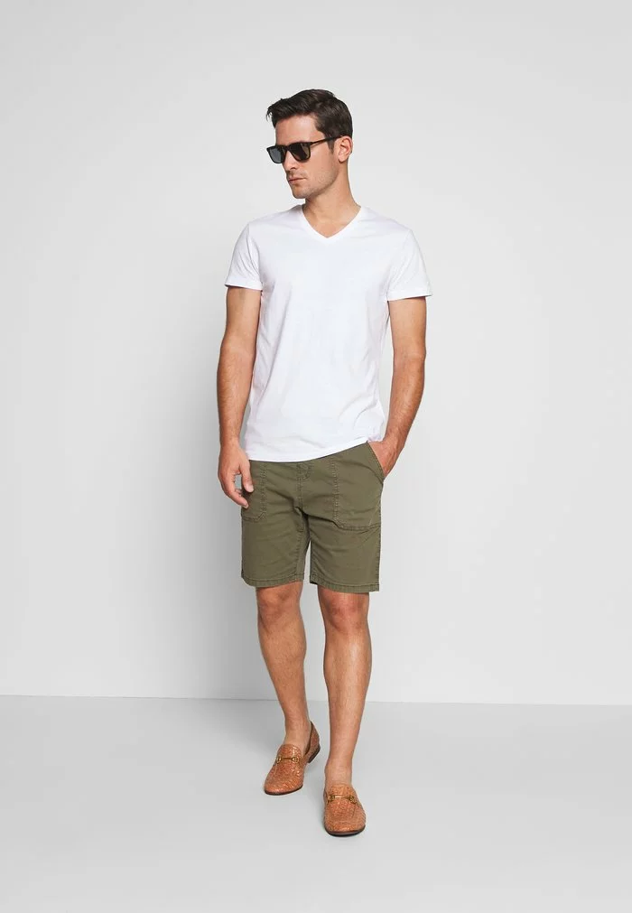INDICODE JEANS THISTED - Short - Dark Green 2 INDICODE JEANS THISTED - Short - Dark Green – Image 2