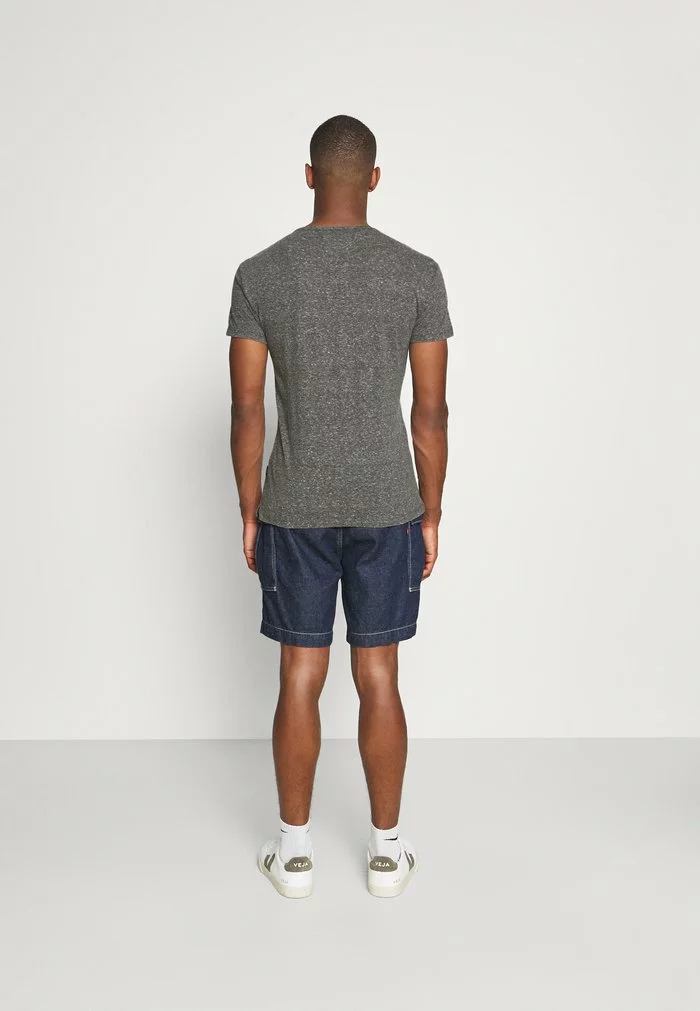 INDICODE JEANS ESTEPONA - T-shirt Basique - Black 3 INDICODE JEANS ESTEPONA - T-shirt Basique - Black – Image 3