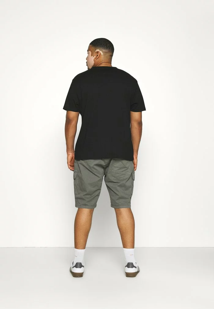 INDICODE JEANS ATHLONE PLUS - Short - Pewter 3 INDICODE JEANS ATHLONE PLUS - Short - Pewter – Image 3