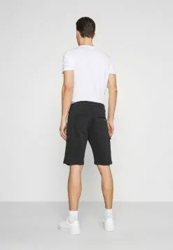 INDICODE JEANS ATHLONE - Short - Black -INDICODE JEANS Boutique 5762e9c8978c4800a7a19ce6334838a2