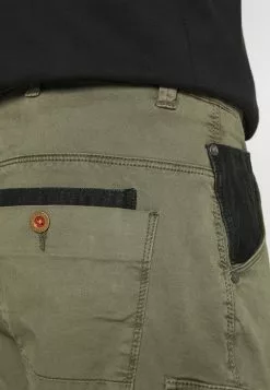 INDICODE JEANS ATHLONE - Short - Army 9 INDICODE JEANS ATHLONE - Short - Army -INDICODE JEANS Boutique 58d39a6e83f348a493fce8b97d1068da