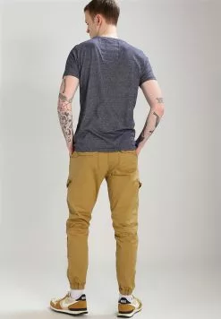 INDICODE JEANS LEVI - Pantalon Cargo - Amber 8 INDICODE JEANS LEVI - Pantalon Cargo - Amber -INDICODE JEANS Boutique 5b414862c7af47888d91fb8b238c158e