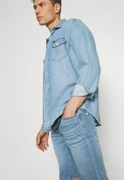 INDICODE JEANS COMMERCIALKEN - Short En Jean - Blue Wash 11 INDICODE JEANS COMMERCIALKEN - Short En Jean - Blue Wash -INDICODE JEANS Boutique 6e1f789090be4397a3b9f35b8c1e3ceb