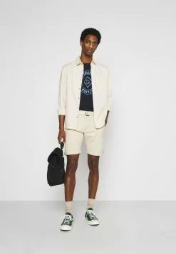 INDICODE JEANS KAISER CHINO EXCLUSIV - Short - Fog 7 INDICODE JEANS KAISER CHINO EXCLUSIV - Short - Fog -INDICODE JEANS Boutique 7252d1e9002a41fc9e1881e41af4774f