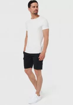 INDICODE JEANS KINNAIRD - Short - Black -INDICODE JEANS Boutique 73ba36e556374cdfb93038181df396d8