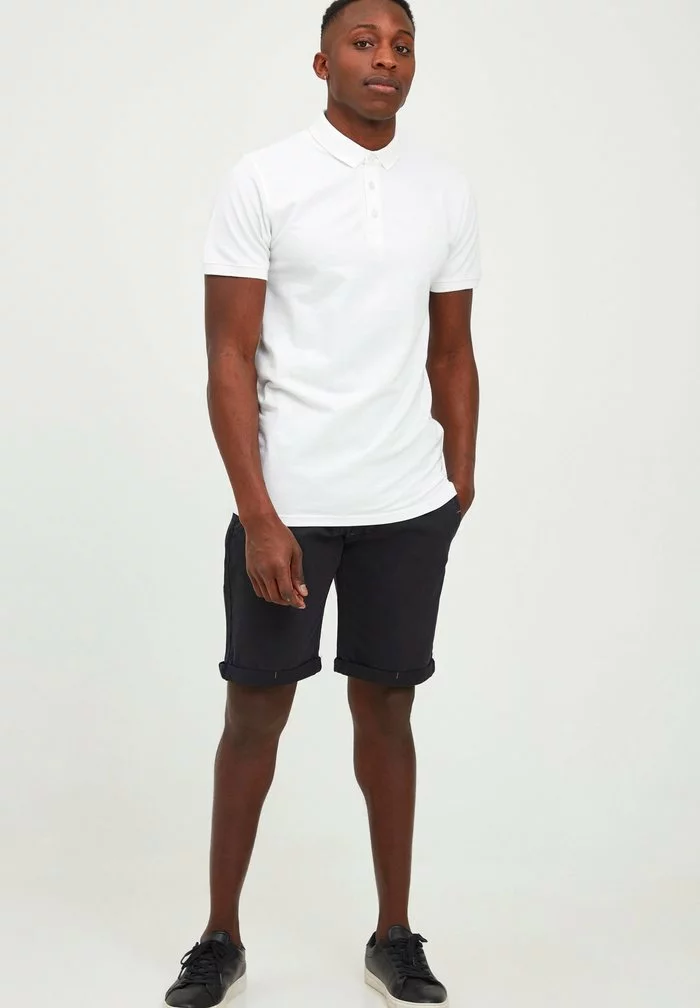 INDICODE JEANS IDMIKA - Short - Jet Black 2 INDICODE JEANS IDMIKA - Short - Jet Black – Image 2