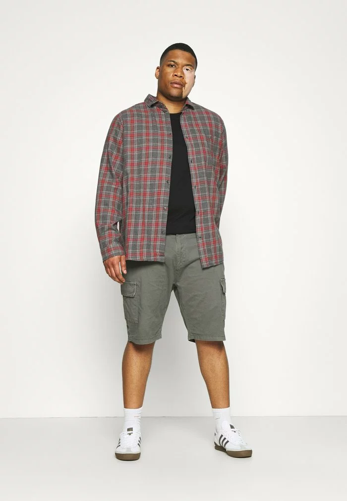 INDICODE JEANS ATHLONE PLUS - Short - Pewter 2 INDICODE JEANS ATHLONE PLUS - Short - Pewter – Image 2