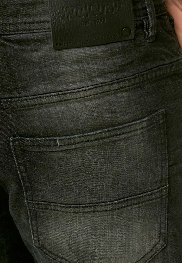 INDICODE JEANS Short En Jean - Black 4 INDICODE JEANS Short En Jean - Black – Image 4