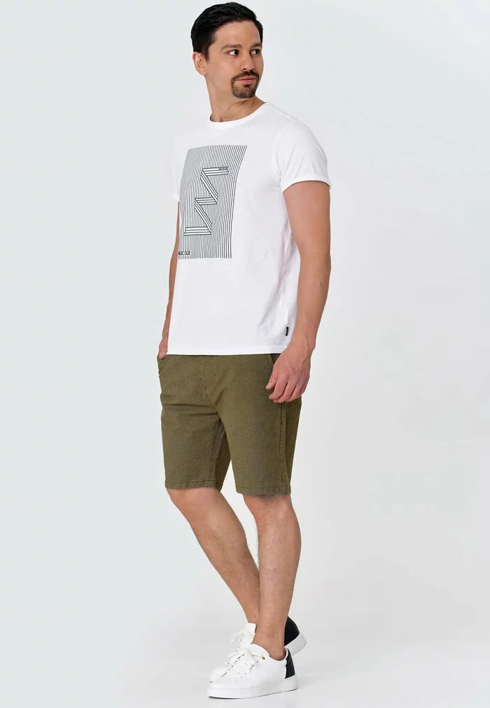 INDICODE JEANS GRANBY - Short - Dark Olive 2 INDICODE JEANS GRANBY - Short - Dark Olive – Image 2