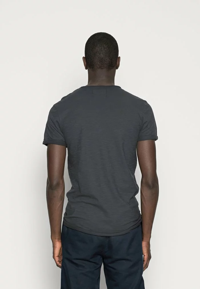 INDICODE JEANS ALAIN - T-shirt Basique - Black 3 INDICODE JEANS ALAIN - T-shirt Basique - Black – Image 3