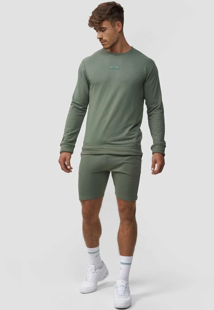 INDICODE JEANS Yates - Short - Laurel Wreath 2 INDICODE JEANS Yates - Short - Laurel Wreath – Image 2