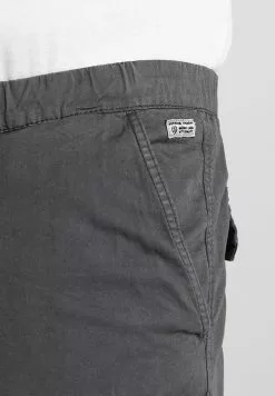 INDICODE JEANS LEVI PLUS - Pantalon Cargo - Raven -INDICODE JEANS Boutique 898e6aa3e7ee4229b96d41bc7bc633df