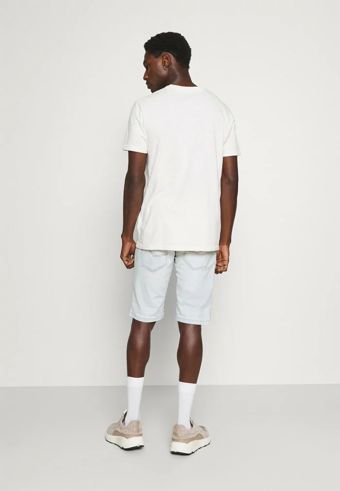 INDICODE JEANS KADEN - Short En Jean - Bleach 3 INDICODE JEANS KADEN - Short En Jean - Bleach – Image 3