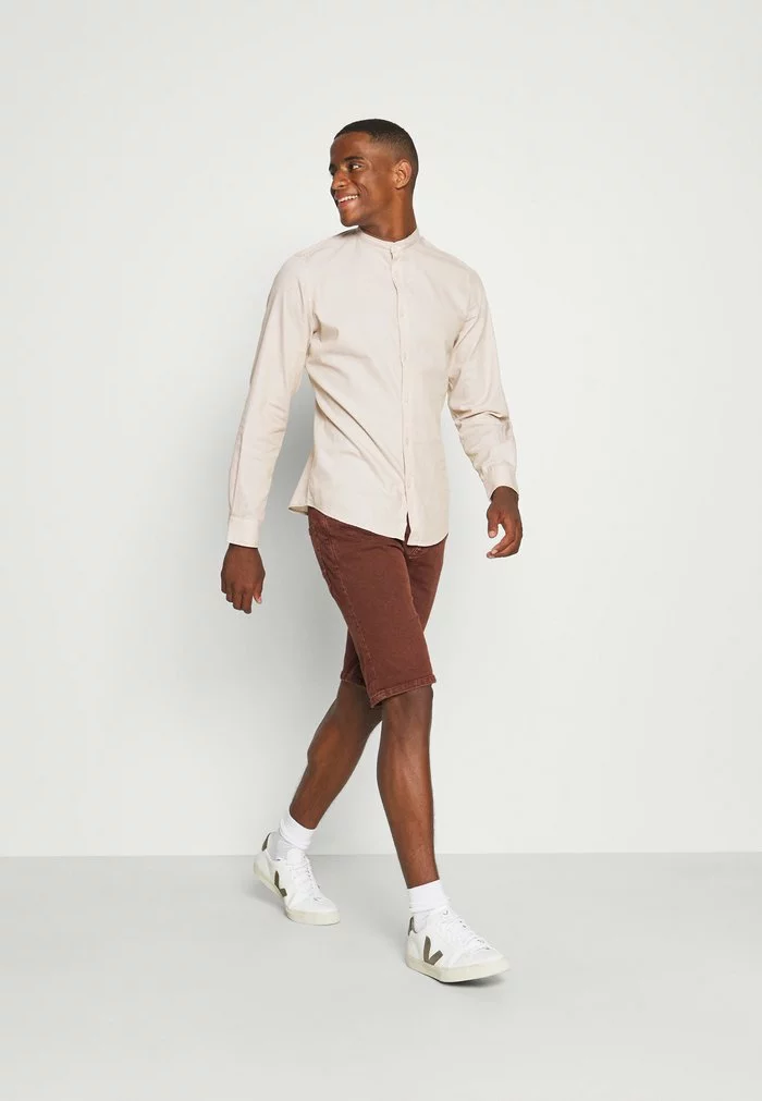 INDICODE JEANS MCINTOSH - Short En Jean - Rootbeer 2 INDICODE JEANS MCINTOSH - Short En Jean - Rootbeer – Image 2