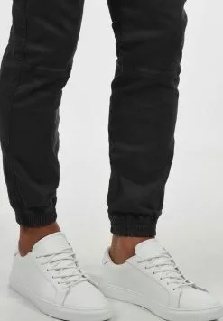 INDICODE JEANS IDBROMFIELD - Pantalon Cargo - Black -INDICODE JEANS Boutique 8dcc9a9c2cc1408e8d34d235252b8419