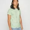 INDICODE JEANS ECKLEY - T-shirt Imprimé - Pastel Green
