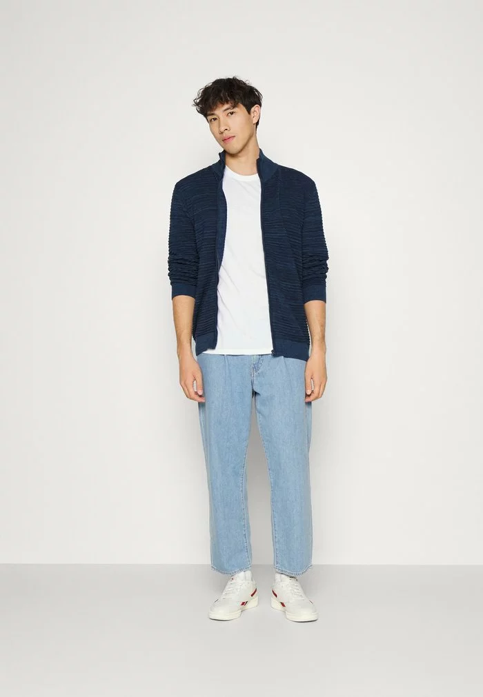 INDICODE JEANS BADRIC - Gilet - Navy 2 INDICODE JEANS BADRIC - Gilet - Navy – Image 2