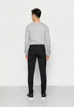 INDICODE JEANS Pantalon Cargo - Black -INDICODE JEANS Boutique 9697ab6472394486a492baf001c6fdac