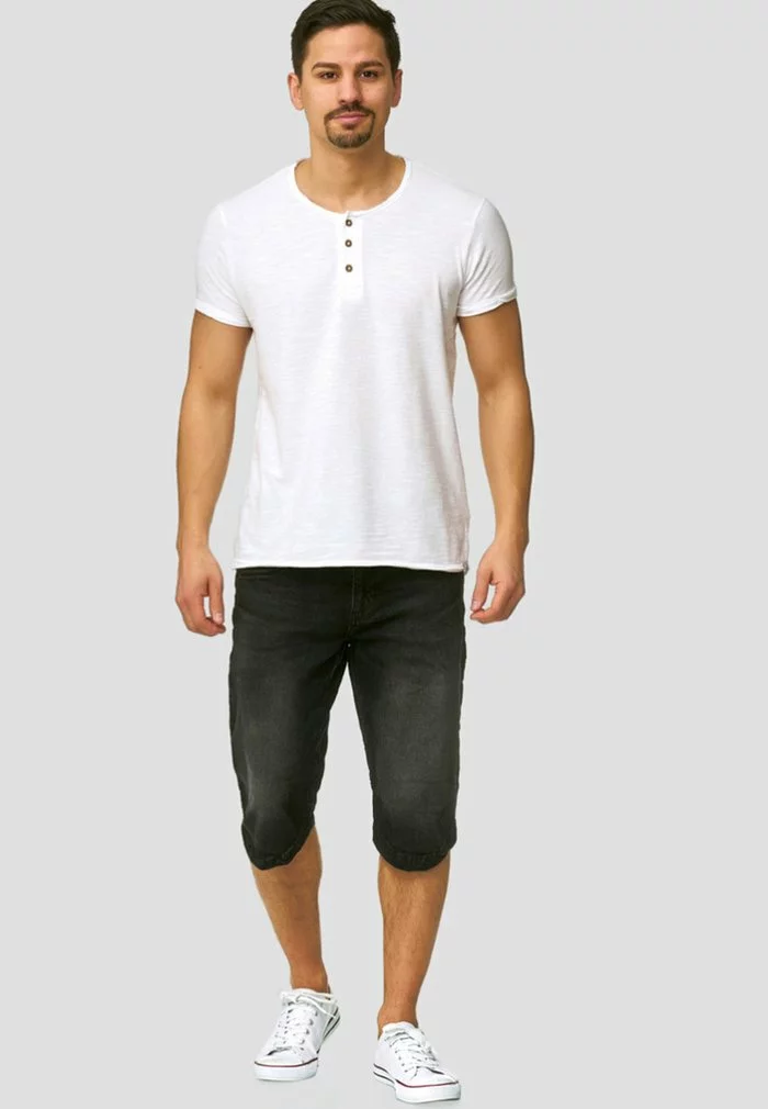 INDICODE JEANS Short En Jean - Black 2 INDICODE JEANS Short En Jean - Black – Image 2