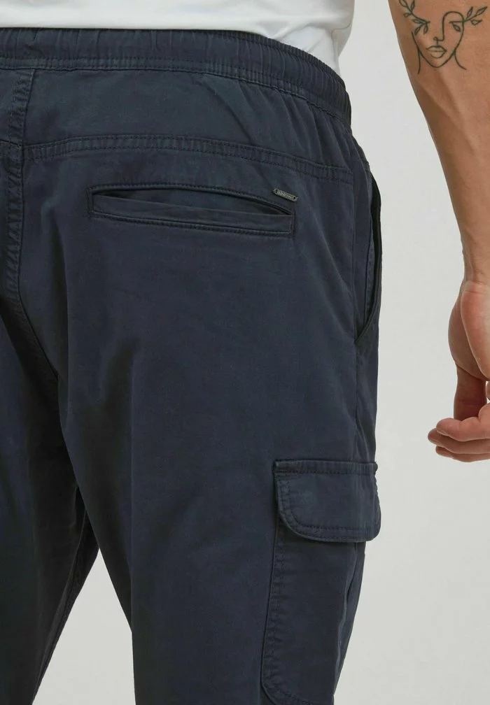 INDICODE JEANS IDGILMAT - Pantalon Cargo - Navy 5 INDICODE JEANS IDGILMAT - Pantalon Cargo - Navy – Image 5