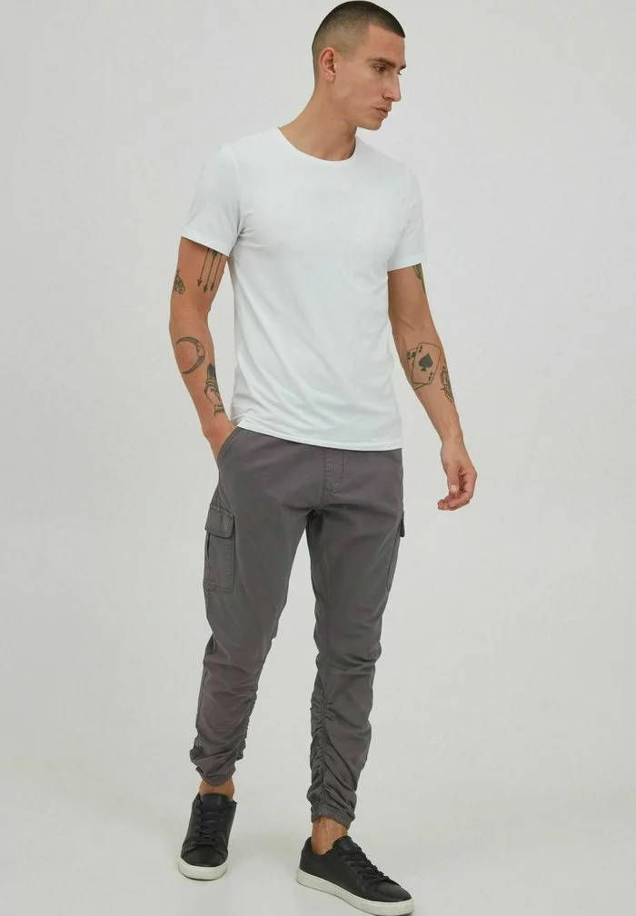INDICODE JEANS IDGILMAT - Pantalon Cargo - Dark Grey 1 INDICODE JEANS IDGILMAT - Pantalon Cargo - Dark Grey