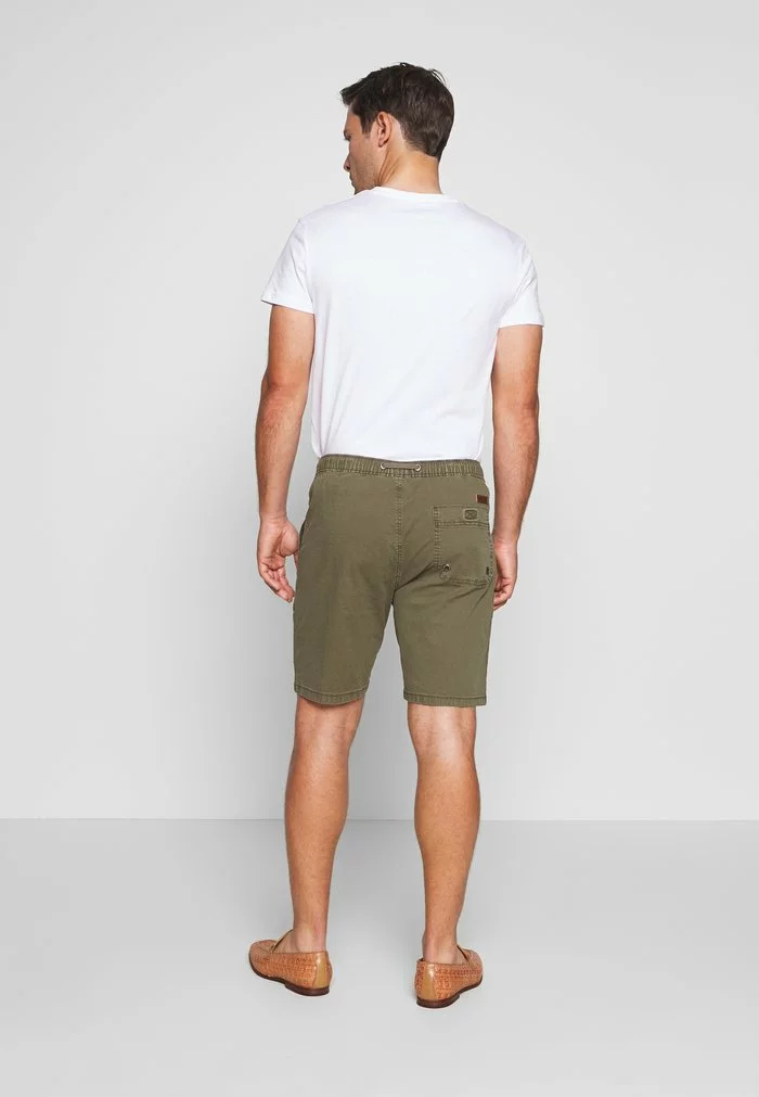 INDICODE JEANS THISTED - Short - Dark Green 3 INDICODE JEANS THISTED - Short - Dark Green – Image 3