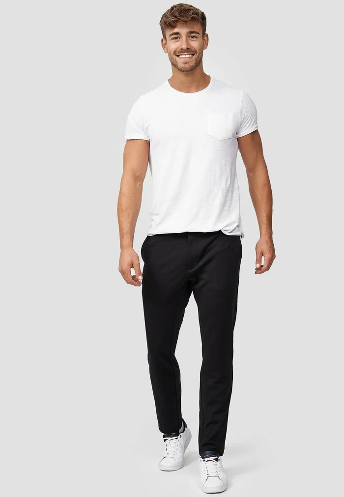 INDICODE JEANS Chino - Black 2 INDICODE JEANS Chino - Black – Image 2