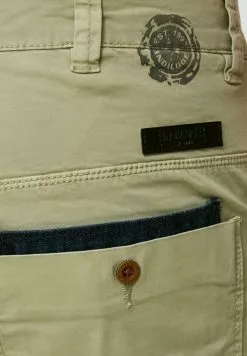 INDICODE JEANS Short - Moss Grey -INDICODE JEANS Boutique a85ec2aa45f04073b2181661aae85fb2