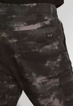 INDICODE JEANS LAKELAND - Pantalon Cargo - Grey -INDICODE JEANS Boutique b03e22911fa94c66b066ed2160841e5a