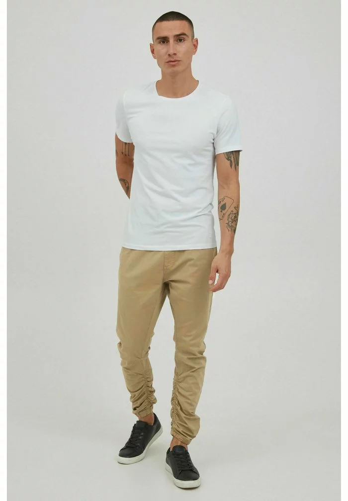 INDICODE JEANS IDGILLERMO - Pantalon De Survêtement - Amber 1 INDICODE JEANS IDGILLERMO - Pantalon De Survêtement - Amber