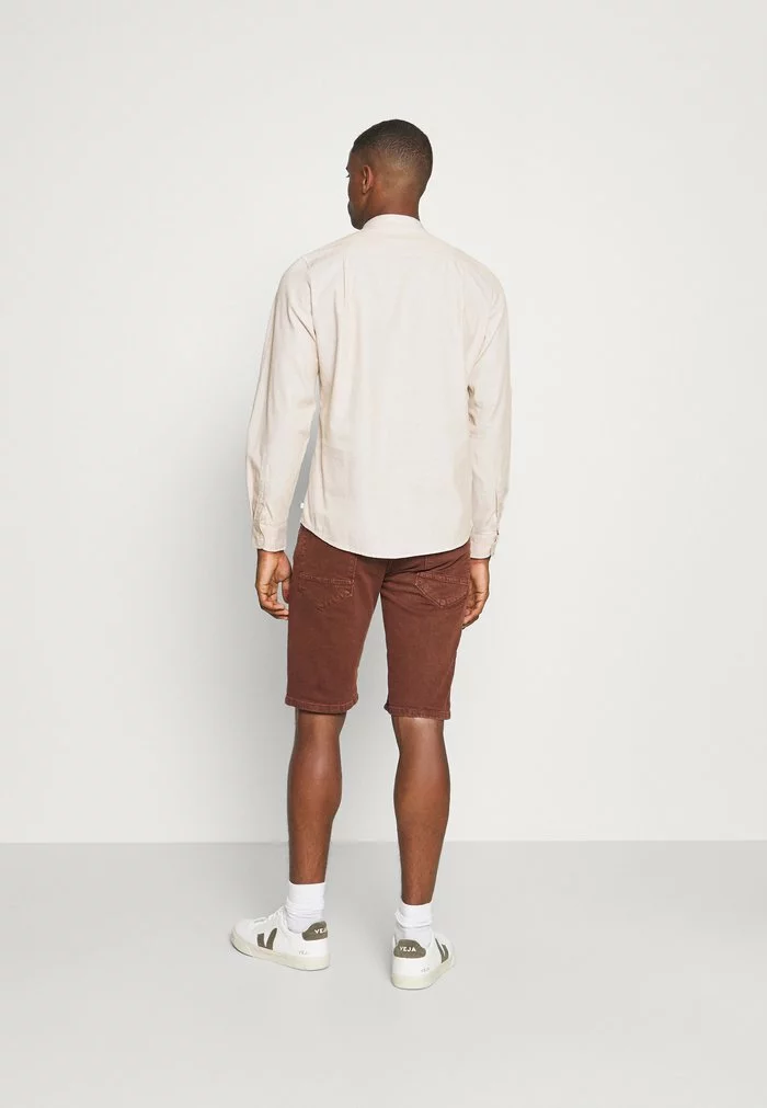 INDICODE JEANS MCINTOSH - Short En Jean - Rootbeer 3 INDICODE JEANS MCINTOSH - Short En Jean - Rootbeer – Image 3