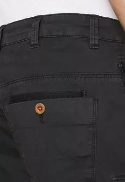 INDICODE JEANS ATHLONE - Short - Black -INDICODE JEANS Boutique bfac705330e64c81925e671ea73830fd