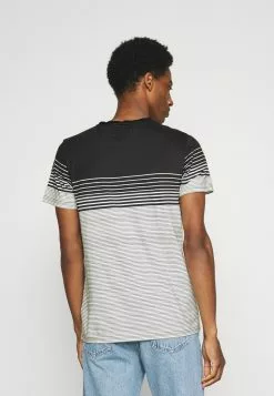 INDICODE JEANS MANNING - T-shirt Imprimé - Black -INDICODE JEANS Boutique c2a58879ddcb435a9041a2951aae154c