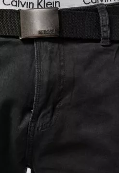 INDICODE JEANS MONROE - Short - Black -INDICODE JEANS Boutique c2a5a7ba4d0c4a5aaea25c2ceb699358