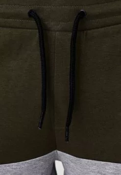 INDICODE JEANS PAUL - Short - Army -INDICODE JEANS Boutique d02324ac7ea74741924e3fc4c9017135