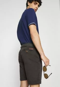 INDICODE JEANS CONER - Short - Raven -INDICODE JEANS Boutique d4c97eb36a184f0481e9db0e22425251