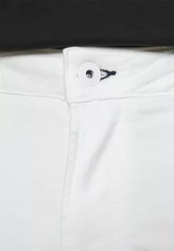 INDICODE JEANS KEN PLUS - Short En Jean - Offwhite 12 INDICODE JEANS KEN PLUS - Short En Jean - Offwhite -INDICODE JEANS Boutique db8072052b5e475a8179c3eacfd2d7c6