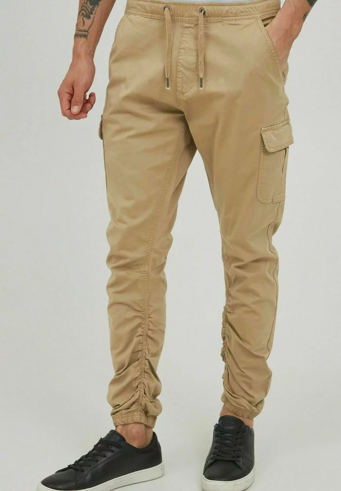 INDICODE JEANS IDGILMAT - Pantalon Cargo - Amber 1 INDICODE JEANS IDGILMAT - Pantalon Cargo - Amber