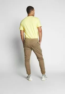 INDICODE JEANS LAKELAND - Pantalon Cargo - Amber -INDICODE JEANS Boutique e5caa09eea204664b39421301f192cf7